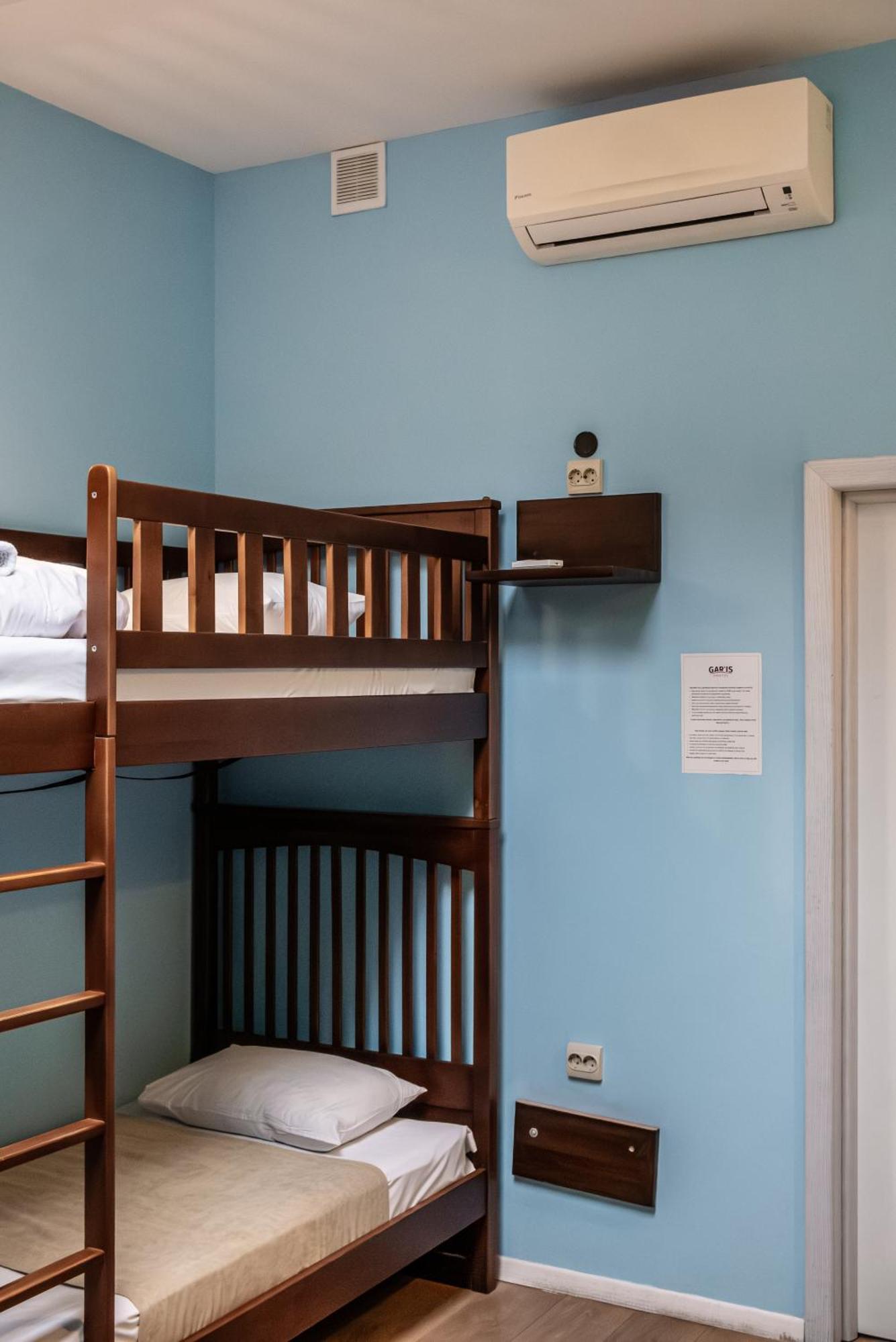 Gar'Is Hostel Lviv Exterior photo